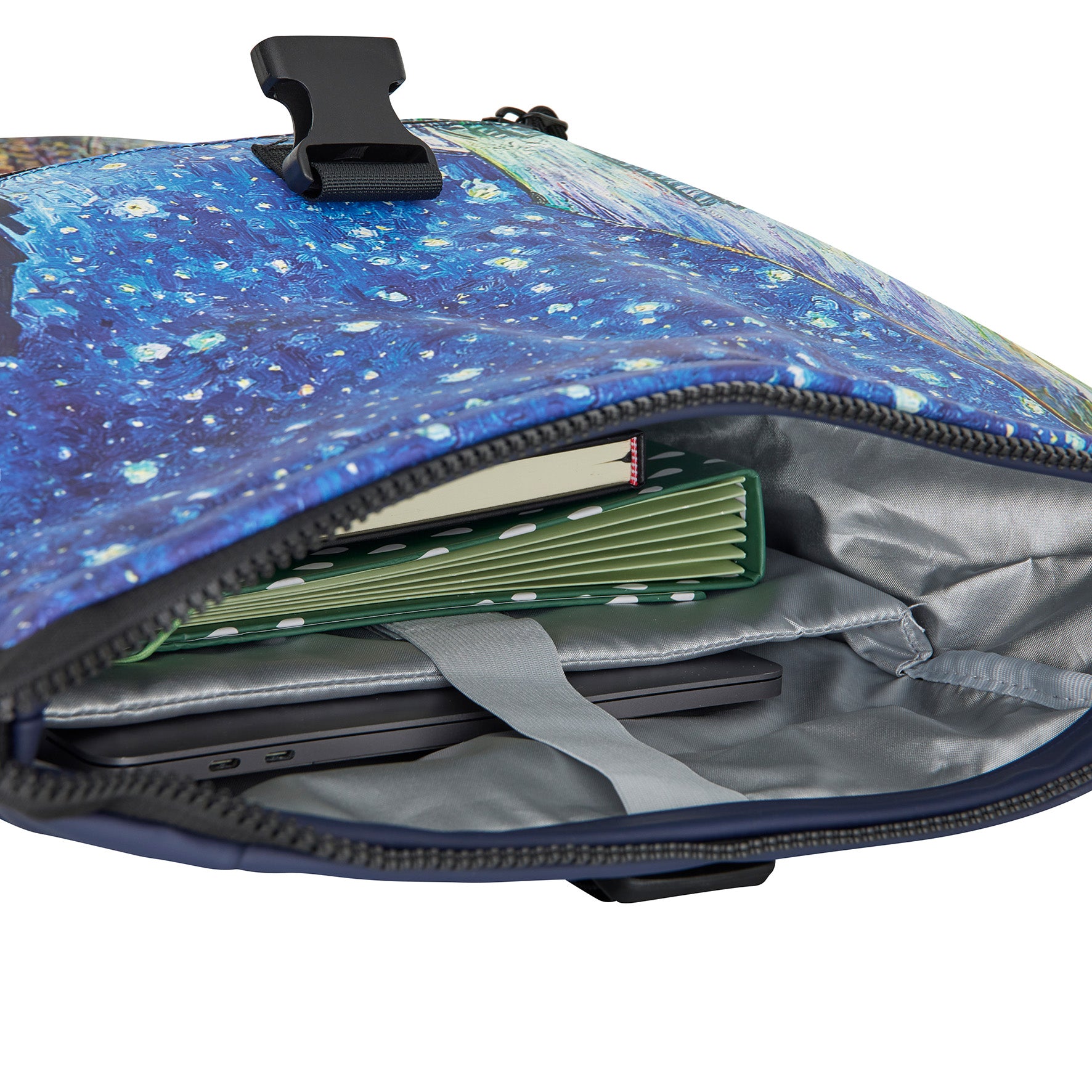 Mart Art New York Cafe At Night Waterproof Rolltop Rugzak 15.6"