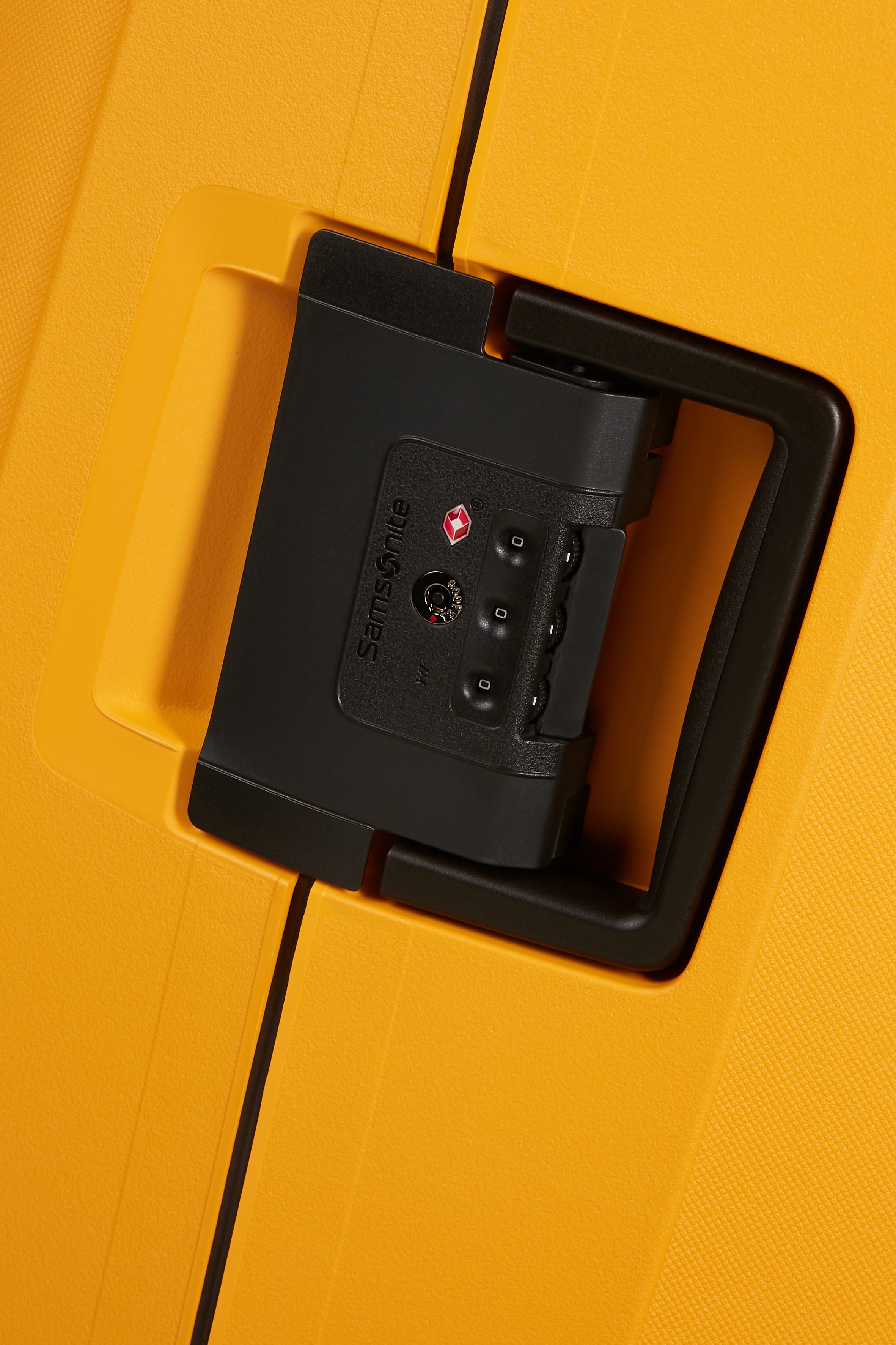Samsonite Essens koffer 69CM RADIANT YELLOW