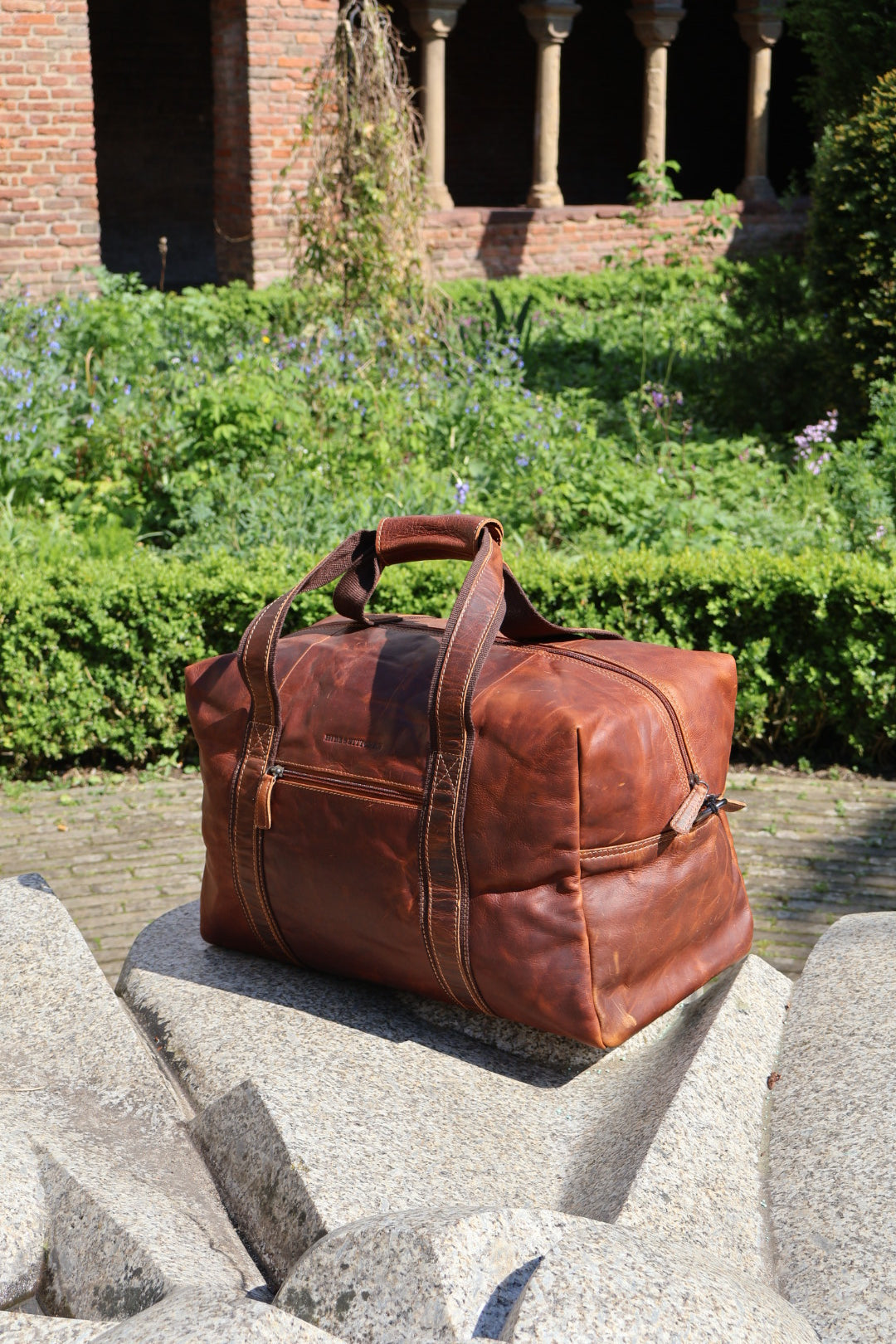 Hide & Stitches Japura Reistas Cognac
