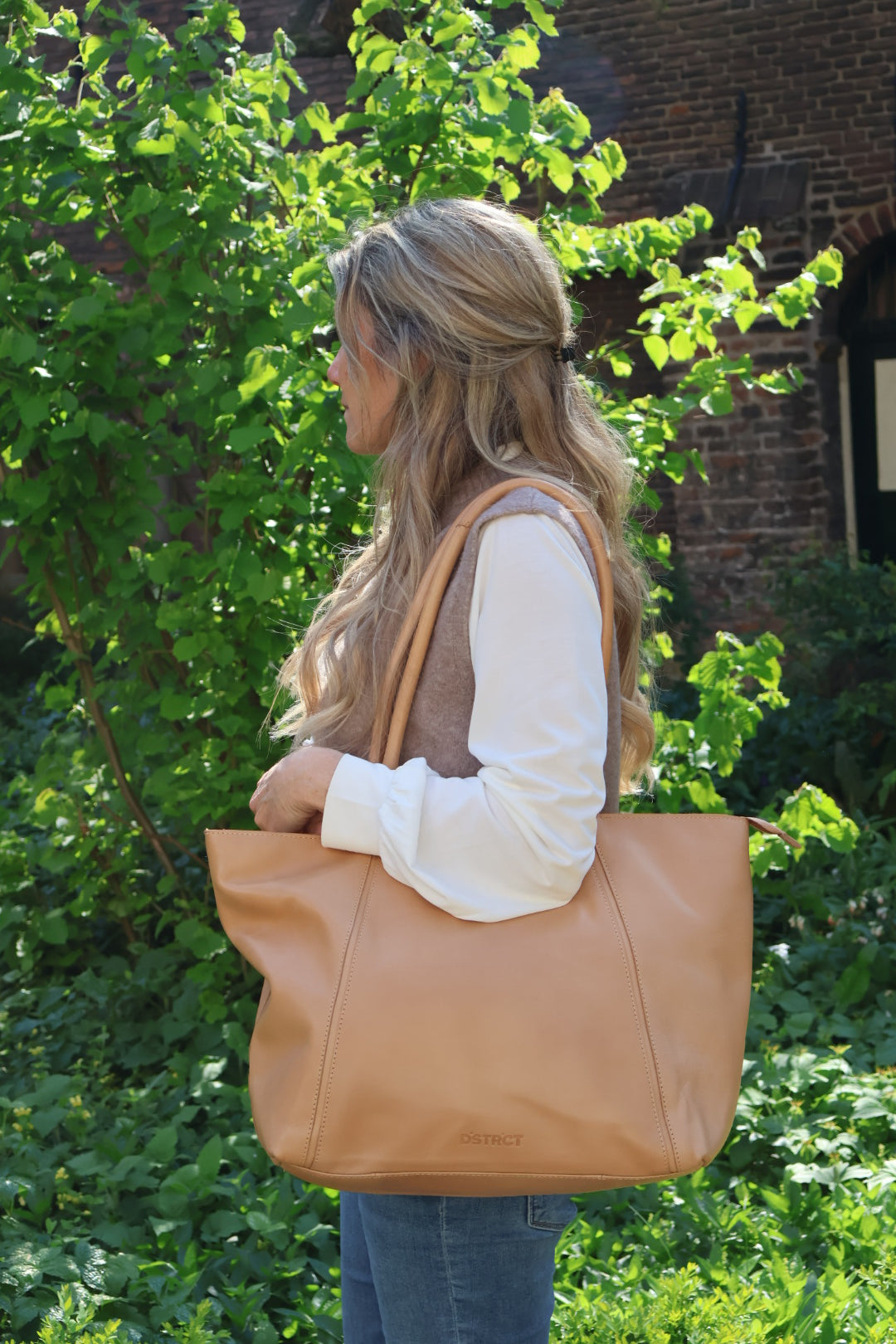 DSTRCT Alba Chique Laptopbag 15.6" Camel