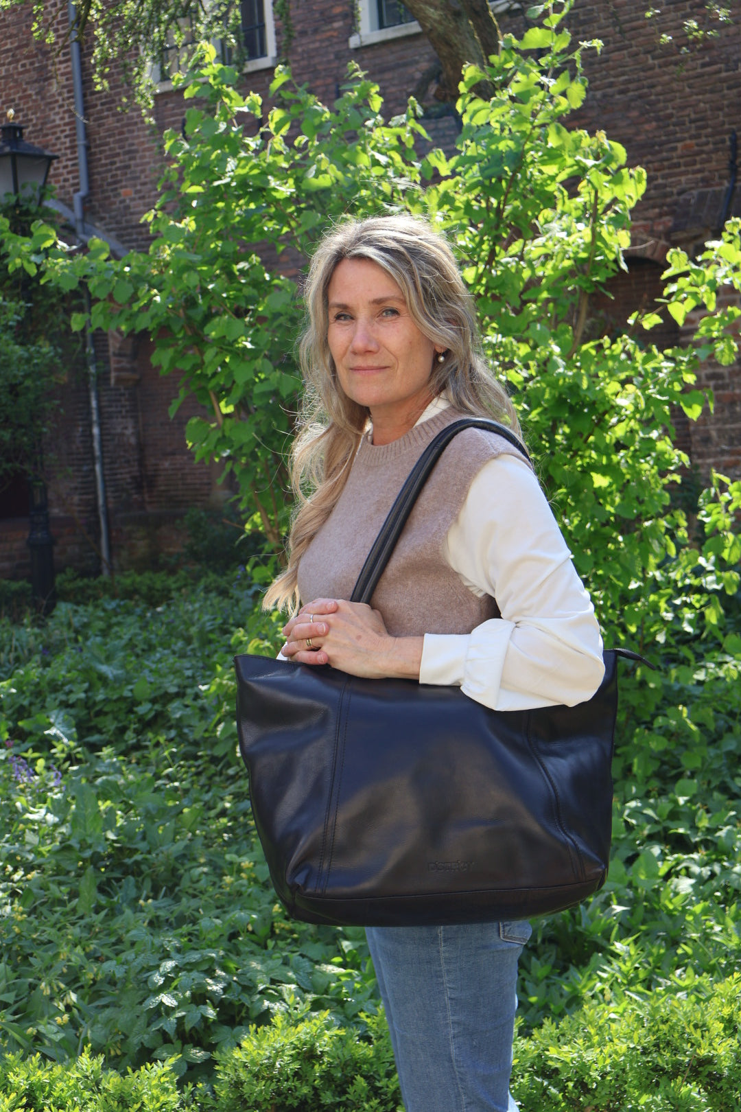 DSTRCT Alba Chique Laptopbag 15.6" Zwart